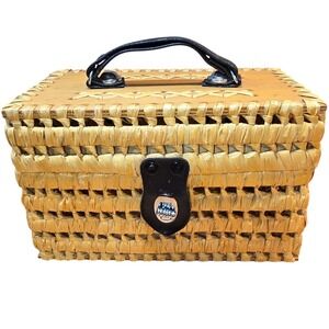 RARE! Vintage Wicker‎ Woven Make-up Cosmetic Case Excellent Condition!